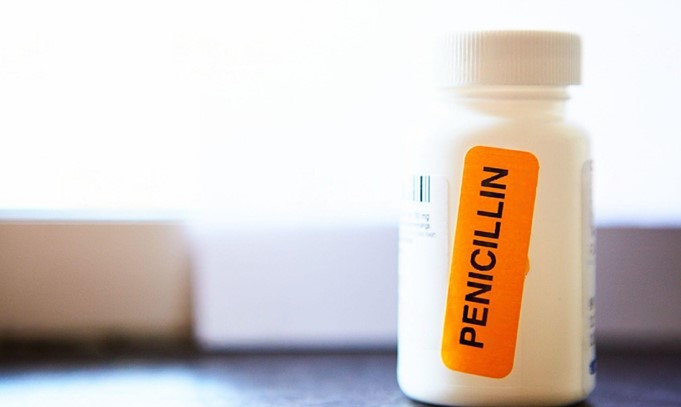 penicillin-drug-treatment